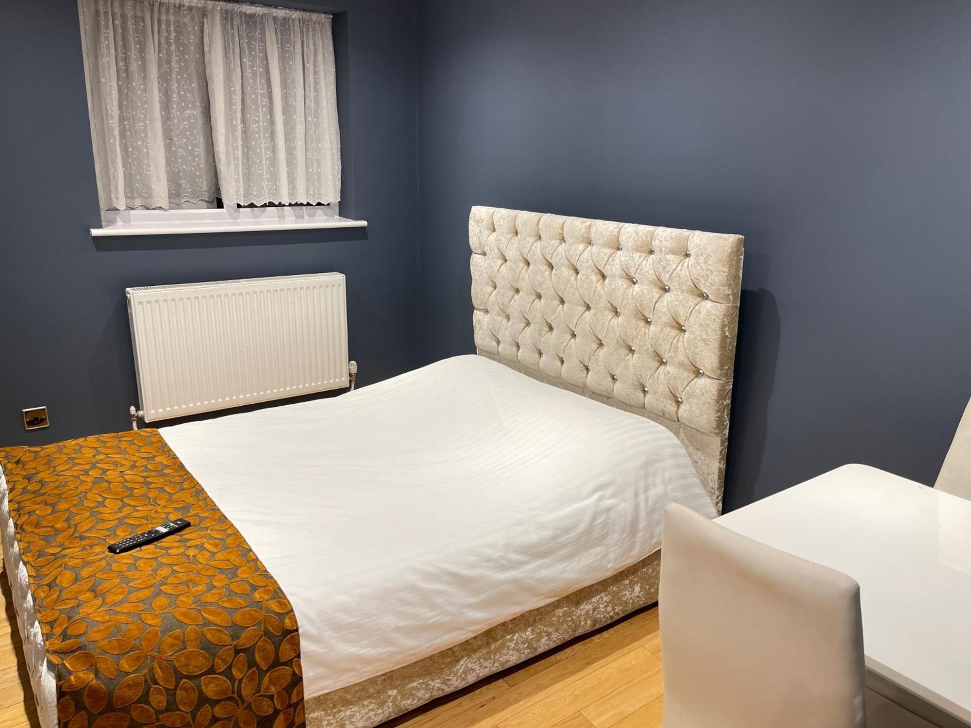 קרוידון Apartment & Rooms In London מראה חיצוני תמונה