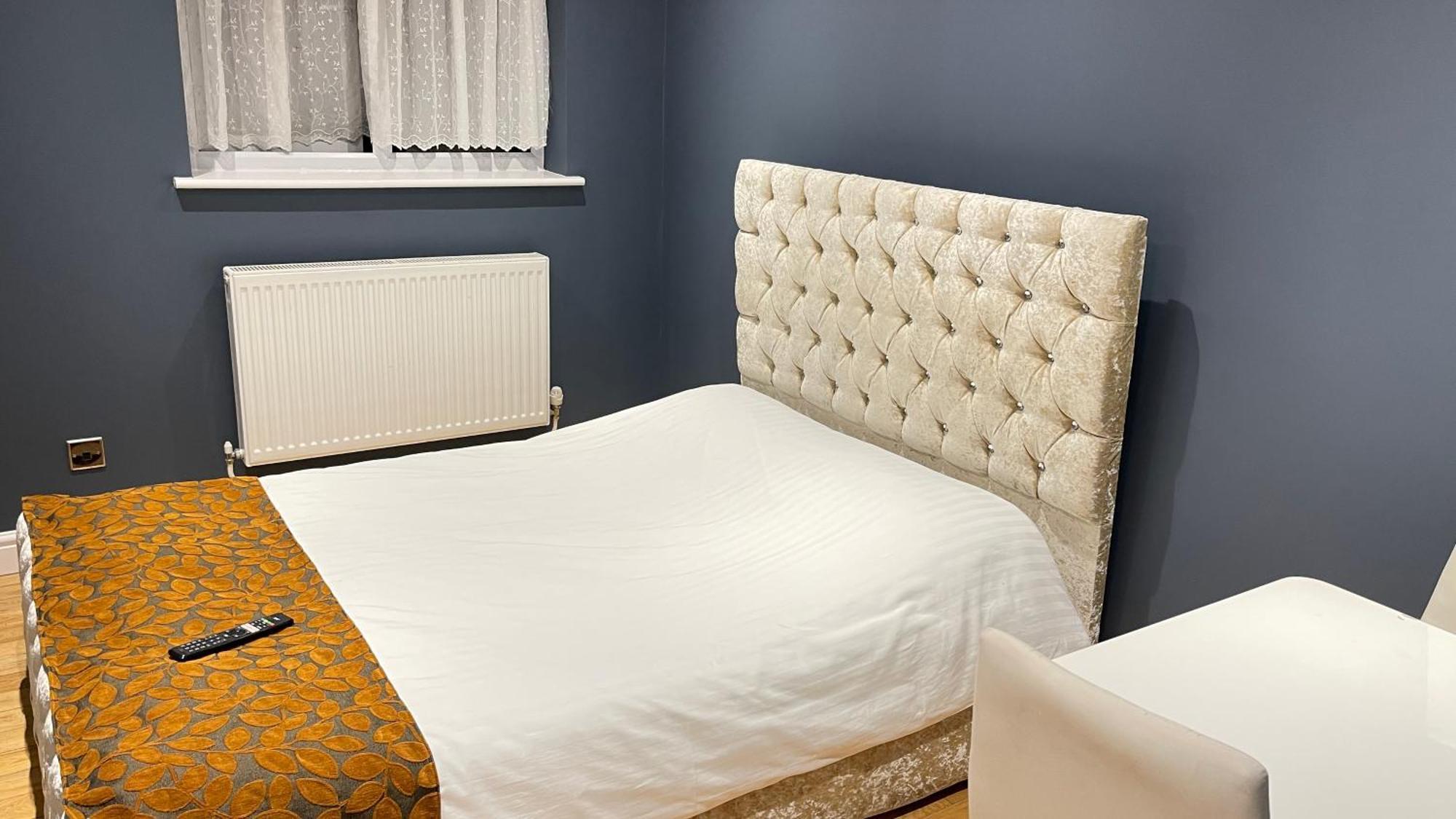 קרוידון Apartment & Rooms In London מראה חיצוני תמונה