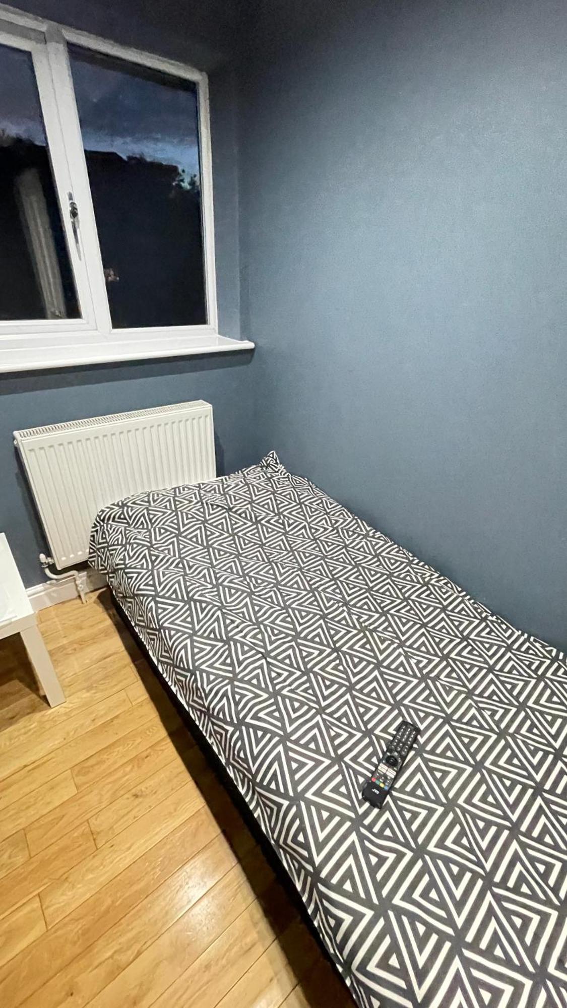 קרוידון Apartment & Rooms In London מראה חיצוני תמונה
